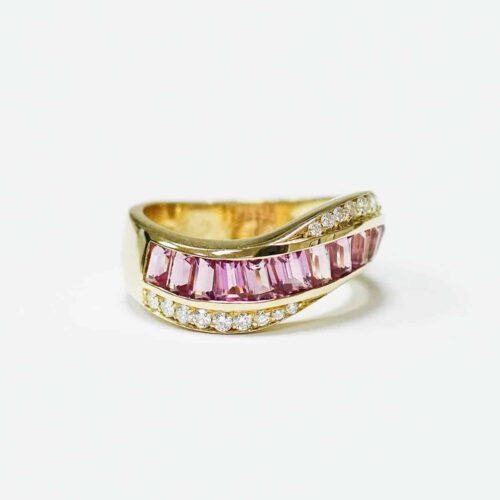 White Gold Diamond Semi-Eternity Band - Giftoria - zestawy prezentowe White Gold Diamond Semi-Eternity Band - Giftoria - zestawy prezentowe