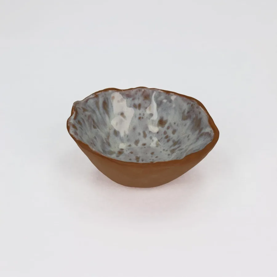 Ręcznie lepiona miseczka ceramiczna w naturalnym stylu  -  Giftoria - zestawy prezentowe 2