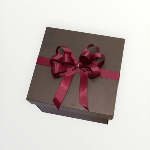 Zestaw Prezentowy „Zmysłowa Przyjemność” – Herbata, Miód i&nbsp;Praliny  -  Giftoria - zestawy prezentowe 2