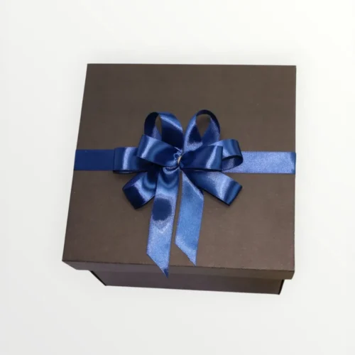 Świąteczna Elegancja – box prezentowy na święta dla niego - Giftoria - zestawy prezentowe 2 Świąteczna Elegancja – box prezentowy na święta dla niego - Giftoria - zestawy prezentowe 2