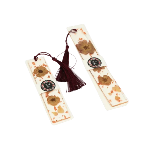 Zakładka do książki z żywicy z suszonymi brązowymi kwiatami – 14 cm - Giftoria - zestawy prezentowe 2 Zakładka do książki z żywicy z suszonymi brązowymi kwiatami – 14 cm - Giftoria - zestawy prezentowe 2