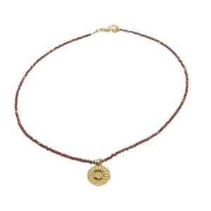 Naszyjnik słoneczny z naturalnych kamieni granatu - Giftoria - zestawy prezentowe Naszyjnik słoneczny z naturalnych kamieni granatu - Giftoria - zestawy prezentowe