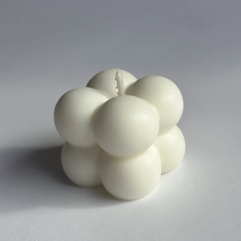 Świeca sojowa mała bubble ręcznie wykonana  -  Giftoria - zestawy prezentowe