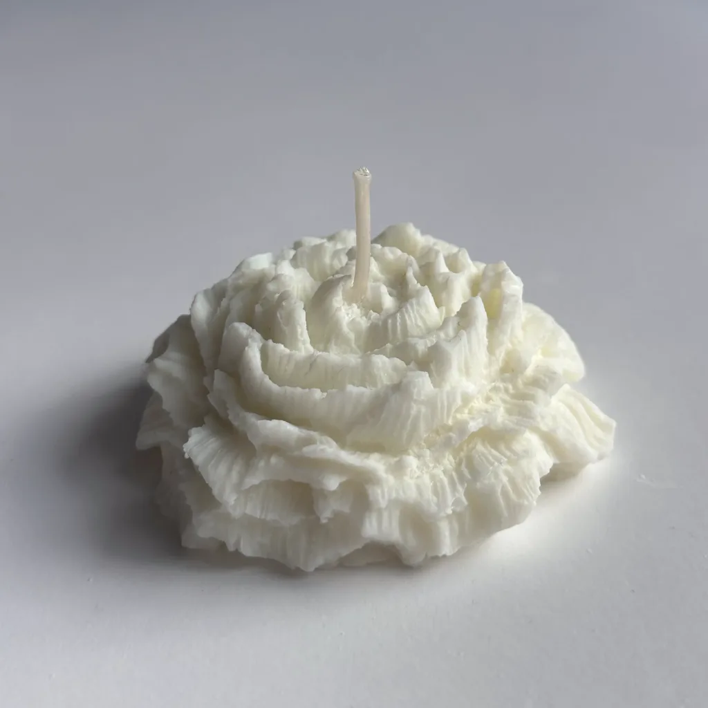 Kwiat piwonia  – świeca sojowa ręcznie wykonana  -  Giftoria - zestawy prezentowe