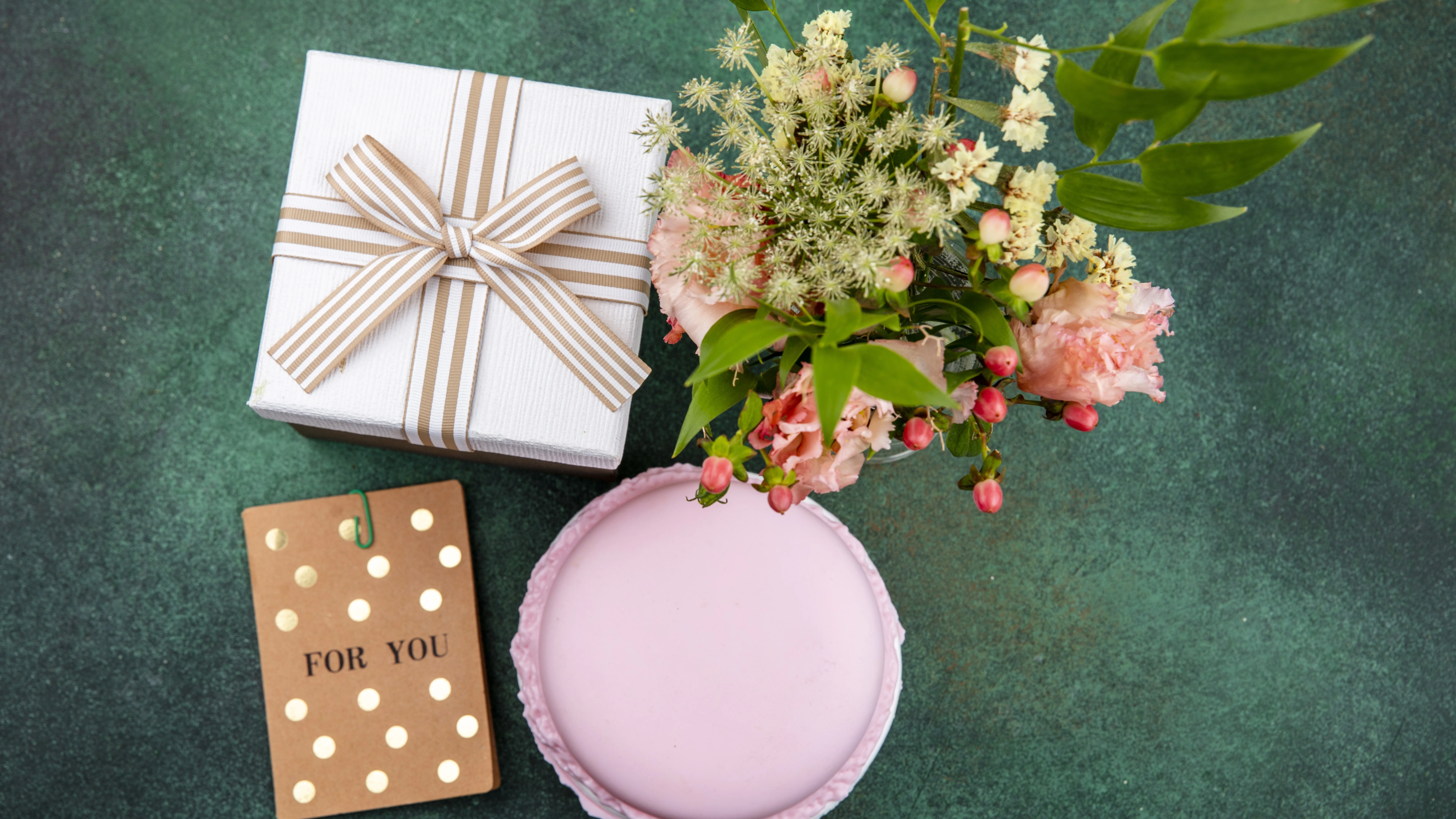 Zestaw Prezentowy „Blue Essence” – Relaks, Herbata i Słodkości  -  Giftoria - zestawy prezentowe 6