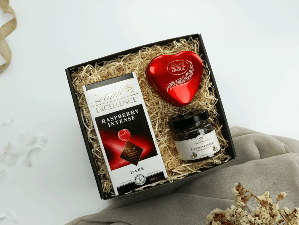 Prezent dla kobiety ze słodyczami  -  Giftoria - zestawy prezentowe