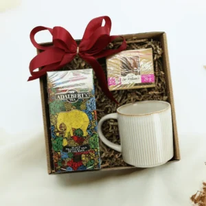 Zestaw prezentowy z&nbsp;herbatą i&nbsp;kubkiem – idealny prezent dla nauczyciela  -  Giftoria - zestawy prezentowe