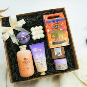 Szczęśliwy zestaw prezentowy dla niej - Giftoria - zestawy prezentowe Szczęśliwy zestaw prezentowy dla niej - Giftoria - zestawy prezentowe