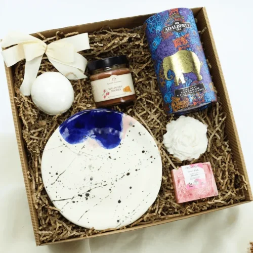 Zestaw Prezentowy „Ręcznie Malowane Chwile” – ceramika, kąpiel i&nbsp;herbata  -  Giftoria - zestawy prezentowe