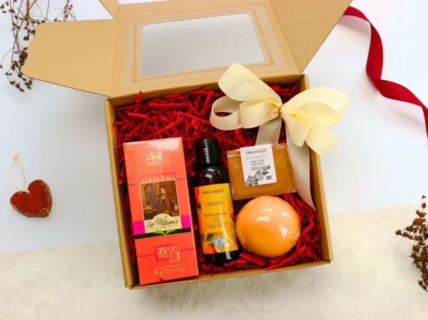 Zestaw Prezentowy „Pomarańczowa Chwila” – kula i&nbsp;olejek do&nbsp;kąpieli, mydło, herbata  -  Giftoria - zestawy prezentowe